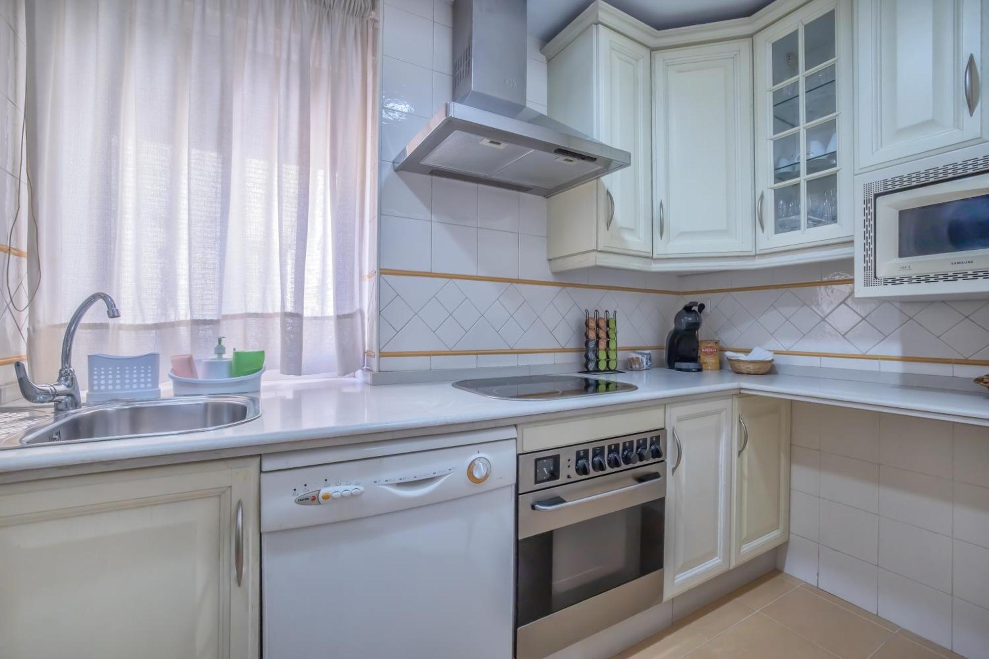 Apartamento Esmeralda & Centro & Parking กอร์โดบา ภายนอก รูปภาพ