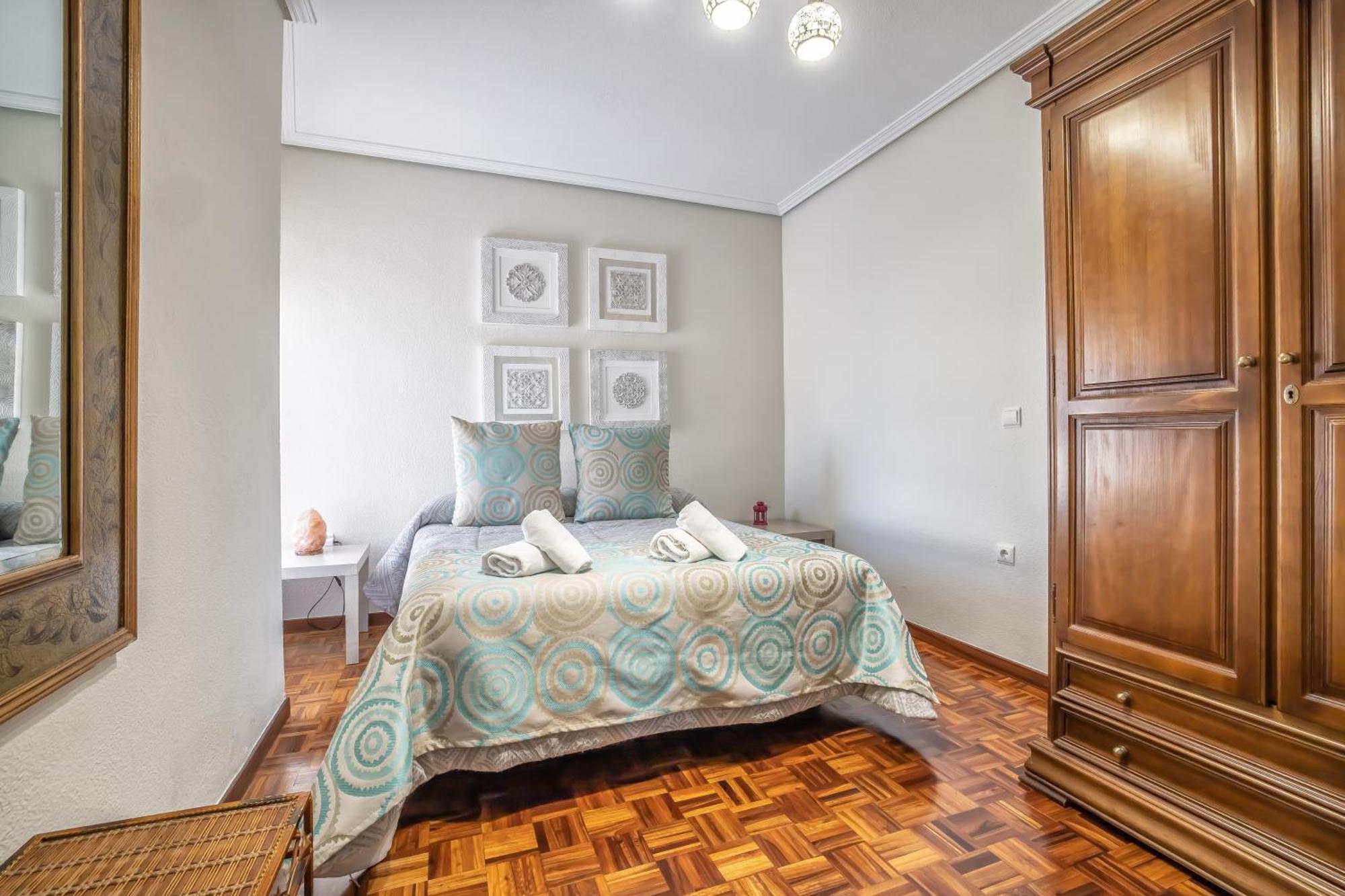 Apartamento Esmeralda & Centro & Parking กอร์โดบา ภายนอก รูปภาพ