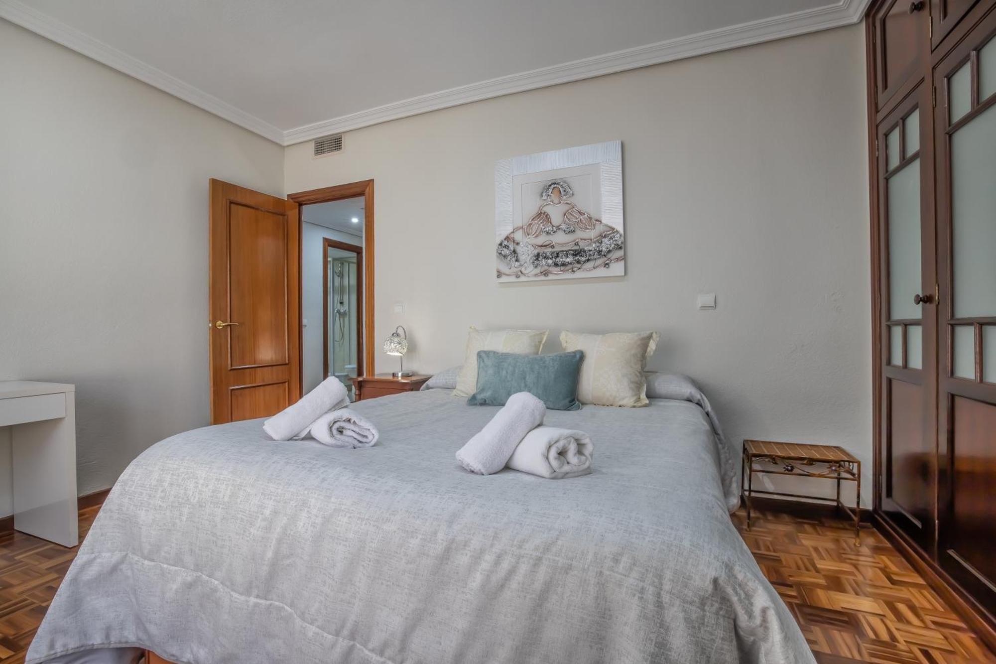 Apartamento Esmeralda & Centro & Parking กอร์โดบา ภายนอก รูปภาพ