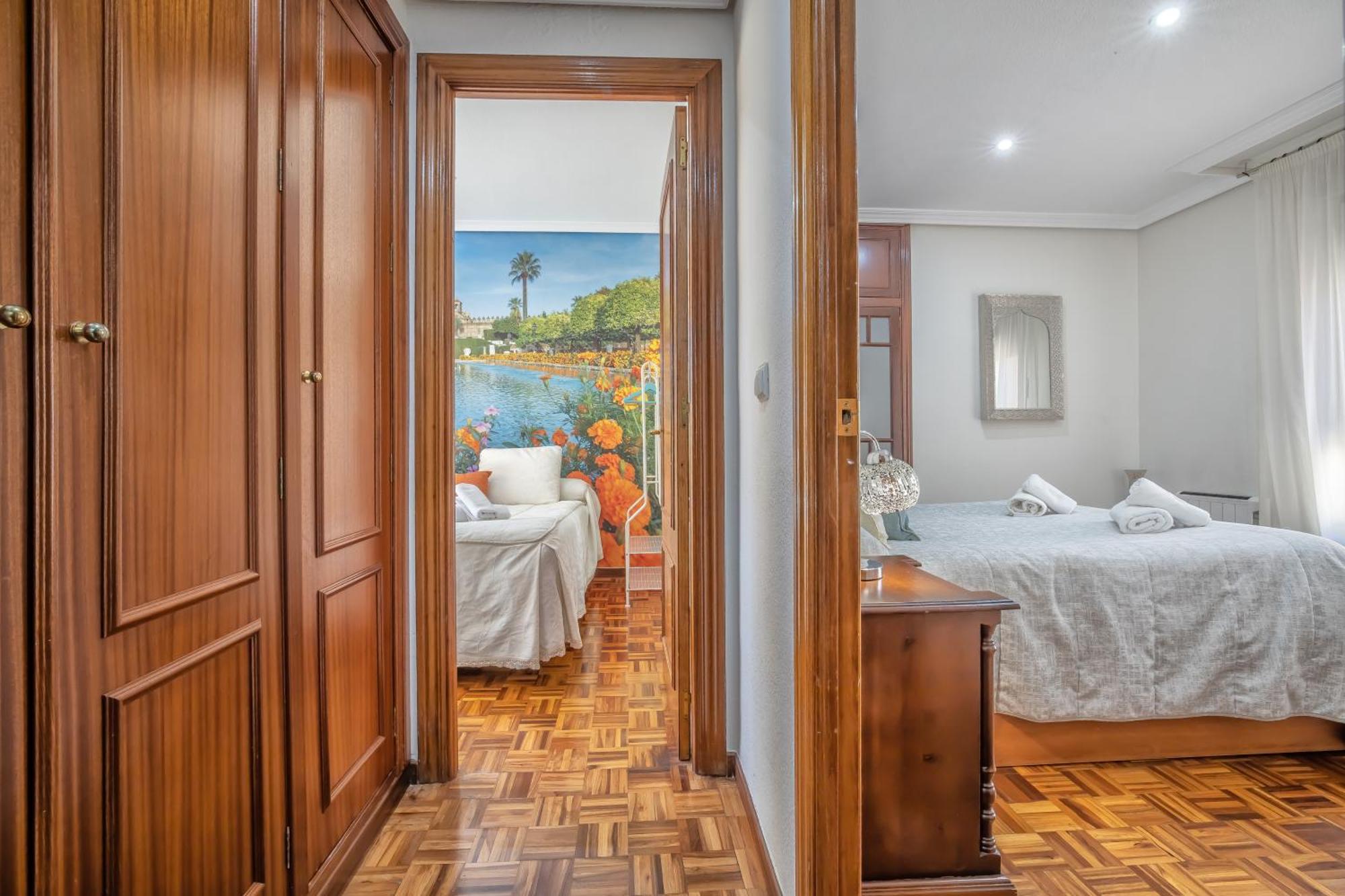 Apartamento Esmeralda & Centro & Parking กอร์โดบา ภายนอก รูปภาพ
